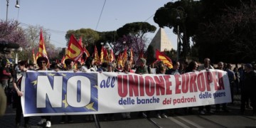 Διαμορφώνεται αντιΕΕ ρεύμα στην ιταλική Αριστερά