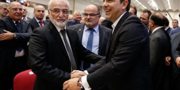 Ιβάν Σαββίδης: Η ελληνική εκδοχή «μπερλουσκονικής» διαπλοκής