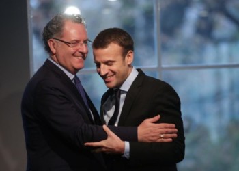 Σκάνδαλα και παραιτήσεις με το …καλημέρα για Μακρόν