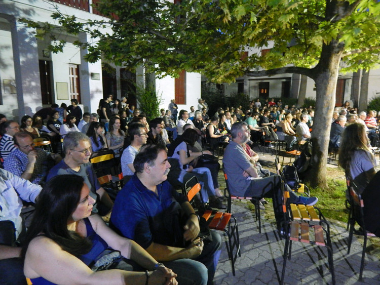 Δυναμικά άνοιξαν οι πύλες του Φεστιβάλ των Αναιρέσεων