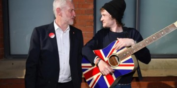 «Στρατευμένη» κατά των Συντηρητικών η βρετανική ποπ