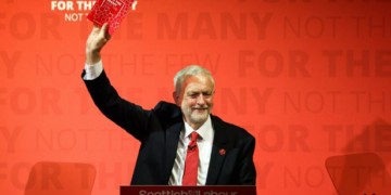 Προσκολλημένη στους Εργατικούς η Αριστερά