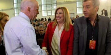 Αντιδραστική σαπίλα πίσω από τη φρέσκια μπογιά