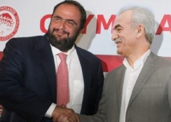 Από τη δημόσια στην εταιρική διαπλοκή