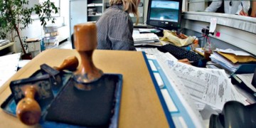 Αξιολόγηση με απεργοσπασία και εκβιασμούς