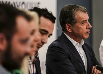 Ερώτηση σε Θεοδωράκη: Να αναπνέουμε καρκίνογόνο αμίαντο για να κερδίζει η Eldorado; (vid)