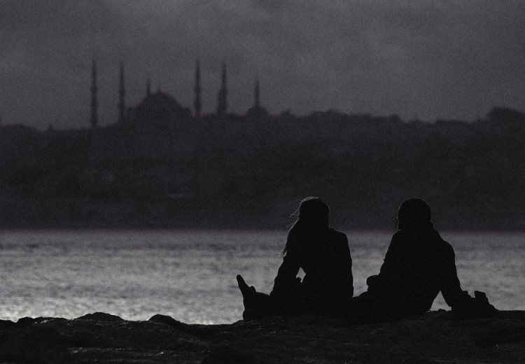 Ένα ξένο σχόλιο για οικεία αισθήματα