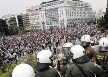 Πώς να διεμβολίσουμε τον αστικό διπολισμό;