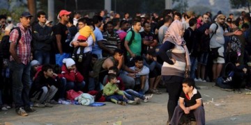 Έρχονται μαζικές απελάσεις προσφύγων στα νησιά