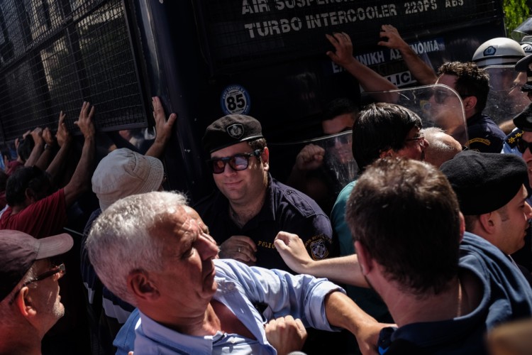 «Να προασπίσουμε και να αποκαταστήσουμε  τις συντάξεις των εργαζομένων»