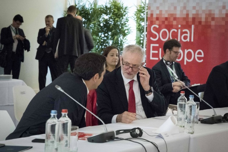 Από τον ΣΥΡΙΖΑ στον Κόρμπιν: Φιλελεύθερος σοσιαλισμός εντός του καπιταλισμού;