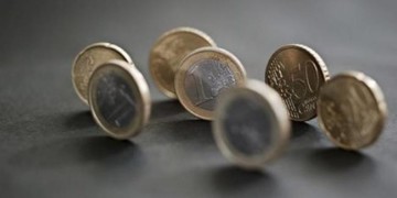 «Ψίχουλα» εξαπάτησης για …ολίγους