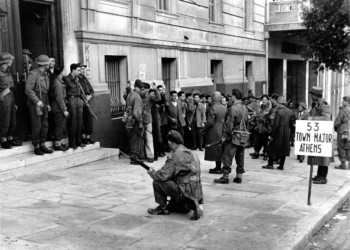 Η εισβολή των Άγγλων στο Πολυτεχνείο και η ηρωική αντίσταση στα Εξάρχεια