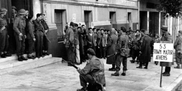 Η εισβολή των Άγγλων στο Πολυτεχνείο και η ηρωική αντίσταση στα Εξάρχεια