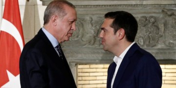 Σκηνικό πολέμου παρουσία του Ερντογάν
