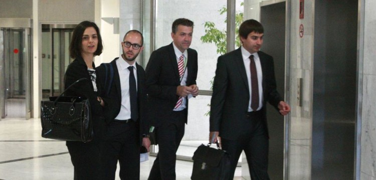 Αν οι τοίχοι είχαν αυτιά