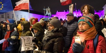 ΕΕ κατά Πολωνίας,  μήνυμα στους αντάρτες