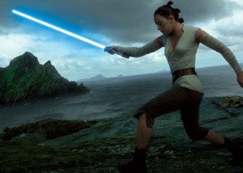«Star Wars. Οι τελευταίοι Τζεντάι»: Το παρελθόν πεθαίνει και το μέλλον πασχίζει να γεννηθεί