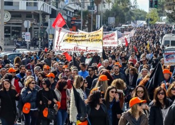 Καταργούν την απεργία, θωρακίζουν το σύστημα