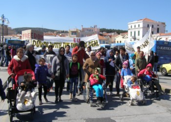 Αστική πολιτική συμπαιγνία κατά των προσφύγων