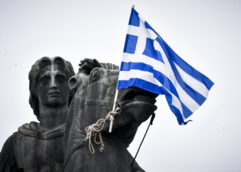 Από την Πλατεία Συντάγματος  στην Παραλία  της Θεσσαλονίκης: Από την αριστερή πλειοψηφία  στην κινηματική κοινωνική άπνοια 