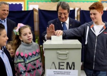 Προεδρικές εκλογές στην Κύπρο ή πώς  ο λαός διαλέγει τις αλυσίδες του