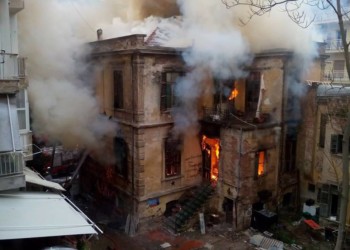 Η ΑΝΤΑΡΣΥΑ καταγγέλλει το όργιο της φασιστικής βίας και τον εμπρησμό της κατάληψης Libertatia