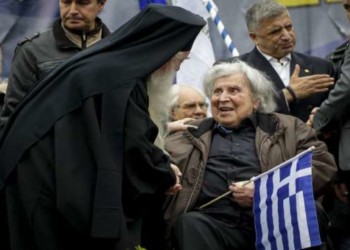 Ο διαχρονικός  πολιτικός  κατήφορος  του Μίκη