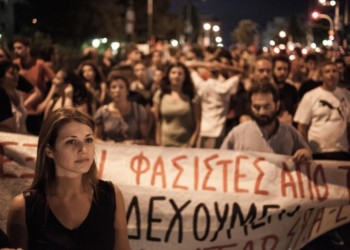 Το φασιστικό φίδι ξανασηκώνει κεφάλι.  Να το τσακίσουμε!