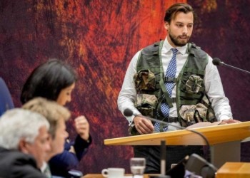 Ακροδεξιά επέλαση, αριστερή απουσία…