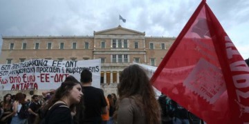 Συνεργασία για ανατροπή ή για διαχείριση των αδιεξόδων;