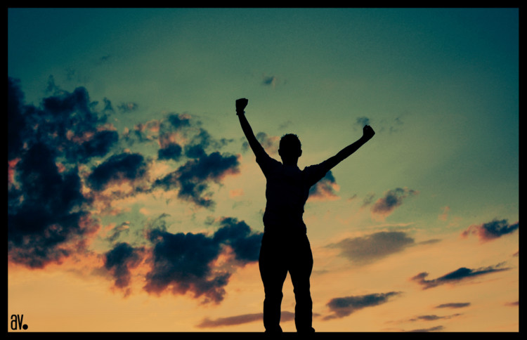 Το μικρό καλοκαίρι της κανονικότητας  και ο κομμουνιστικός φορέας