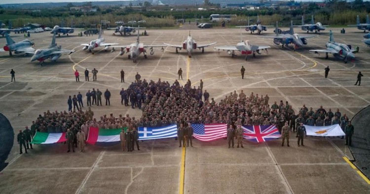 Προετοιμασίες πολέμου με «Ηνίοχο» τον εθνικισμό