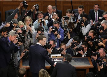 Οι ζωές των άλλων εμπόρευμα στο ίντερνετ
