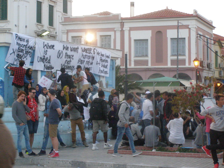 Μήνυμα αλληλεγγύης από την Μυτιλήνη στους 35 της Μόριας