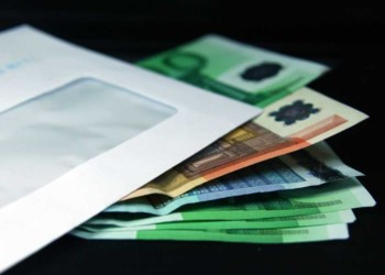 Όλοι οι εργοδότες να καταβάλλουν δώρο Πάσχα