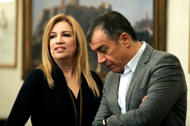 Ο ΣΥΡΙΖΑ φλερτάρει με Θεοδωράκη και ΚΙΝ.ΑΛ και προκαλεί εν-τάσεις