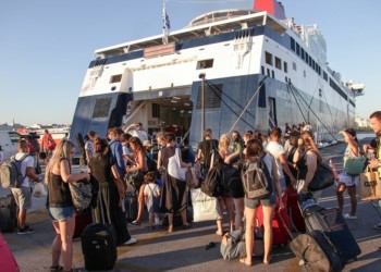 Μονοπώλιο η Τράπεζα Πειραιώς στις ακτοπλοϊκές γραμμές Β. Αιγαίου