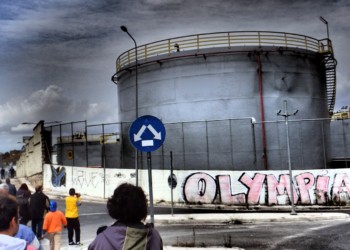 Στη Δραπετσώνα τα «καζάνια» σκορπούν δηλητήριο