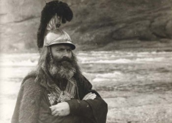 Αλίμονο στους λαούς που έχουν ανάγκη από ήρωες   