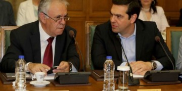 Ολιστική… εγγύηση για  τη συνέχιση του μνημονίου