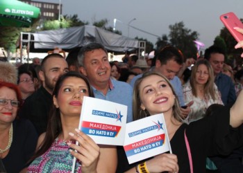 Ρωσικές αρκούδες και νατοϊκοί λύκοι