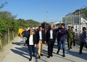 ΝΔ Λέσβου: Κλίνατε επί… ακροδεξιά!