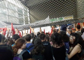 Με αγώνες ταξικούς «τελειώνουμε» μνημόνια και κυβερνήσεις τους