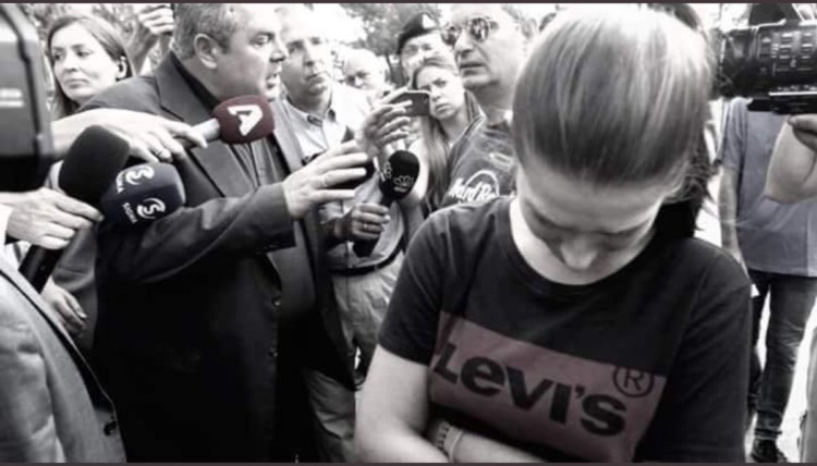 «Για όλα φταίει ο λαός!»