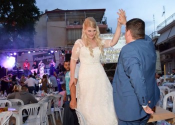 Γαμήλιο γλέντι σε μια ελληνική επαρχία