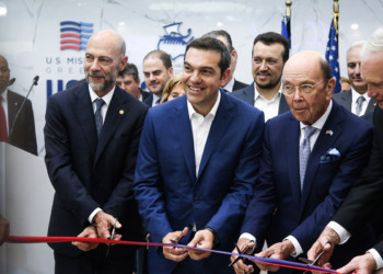 Pax Americana με βάσεις, επεμβάσεις, αεροπλάνα…
