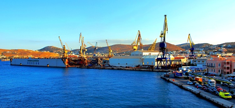 Νέο μεγάλο σκάνδαλο η εξαγορά του ναυπηγείου Νεώριο Σύρου