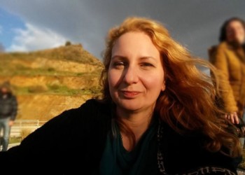 Ανθή Παζιάνου: Η αλήθεια για το προσφυγικό ενοχλεί