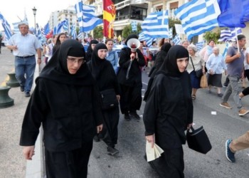 Αραιές και γραφικές οι φάλαγγες των μακεδονομάχων